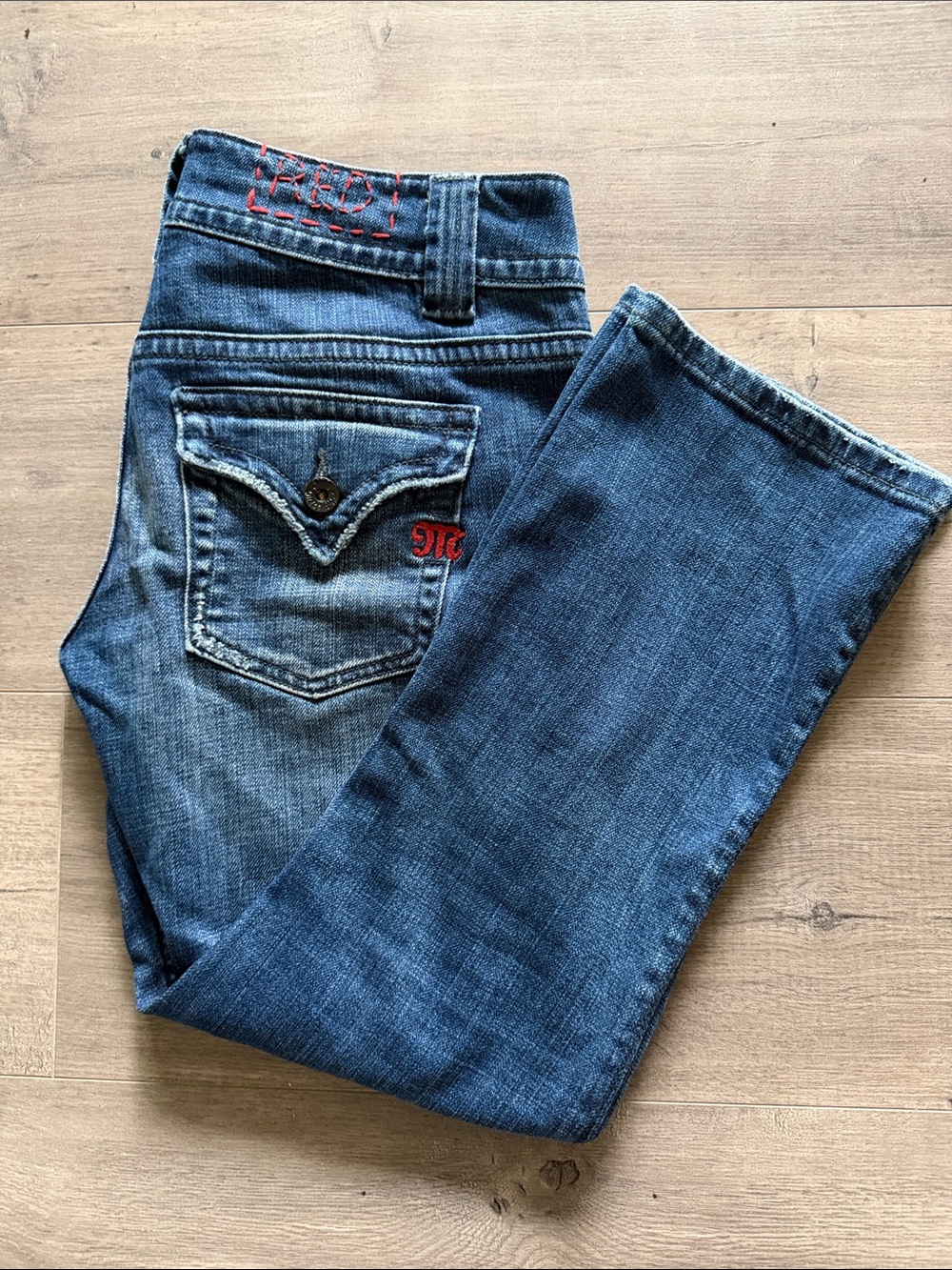 Women’s Miss Me RED Capris
